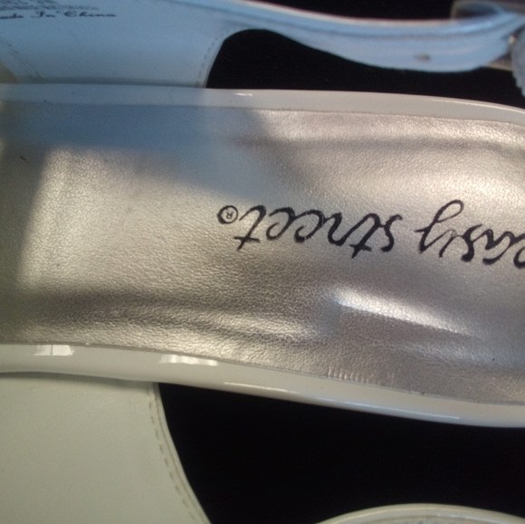 Easy Street white slingback dress sandals 9W NWOT - Picture 5 of 5